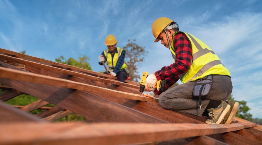 Professional Flat Roofing Installation services in Auburn, MI